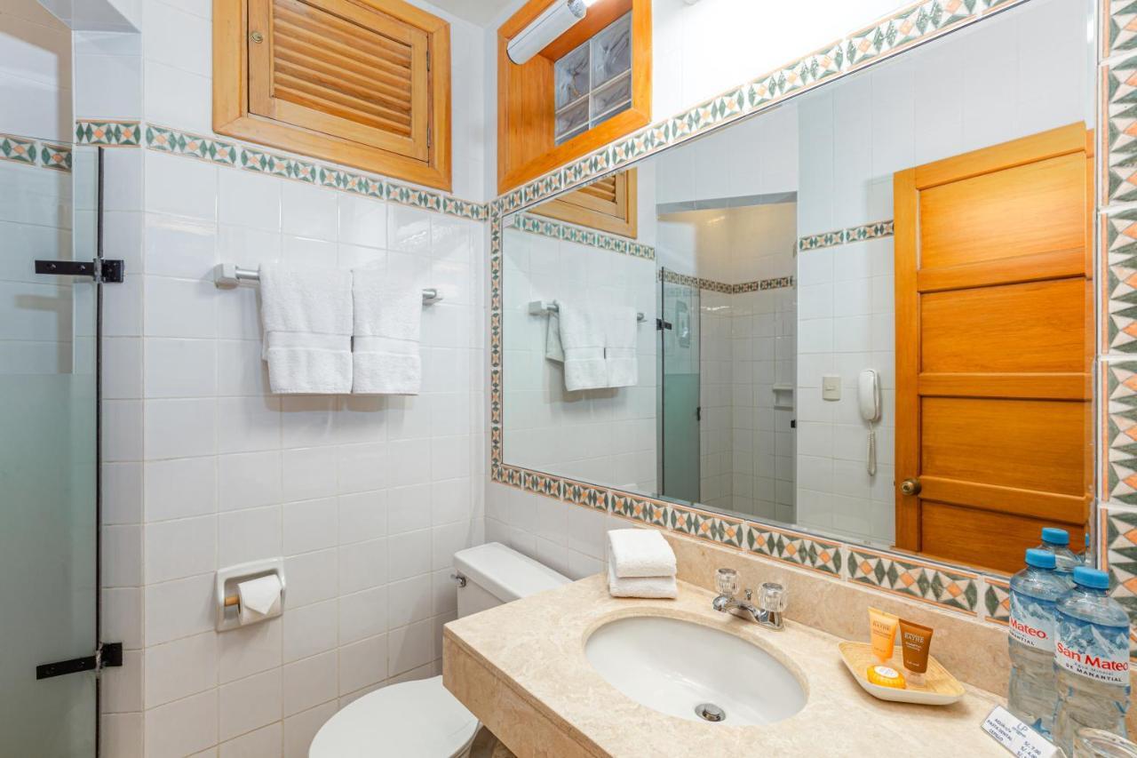 Lp Los Portales Hotel Тарма Экстерьер фото