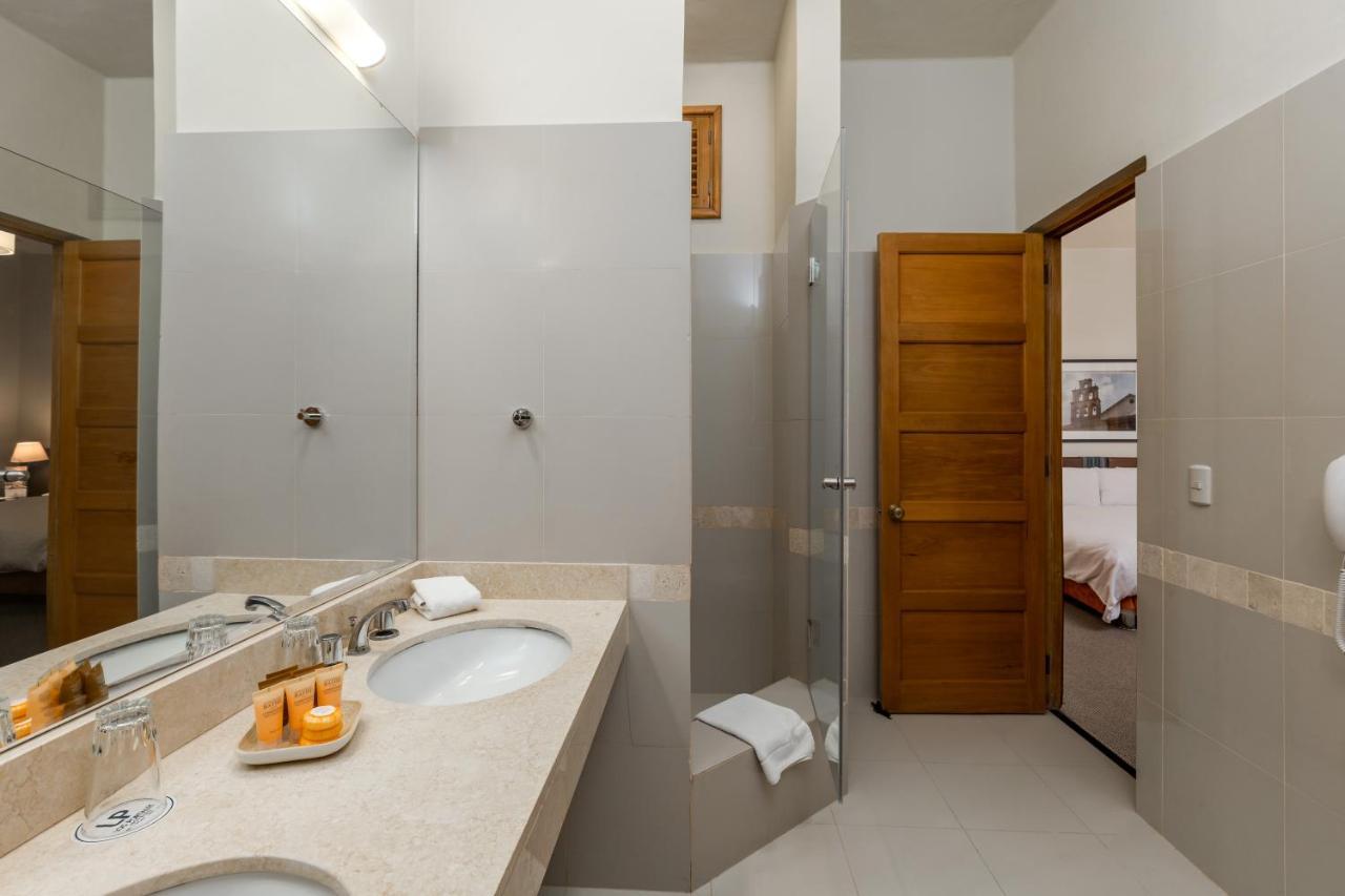 Lp Los Portales Hotel Тарма Экстерьер фото