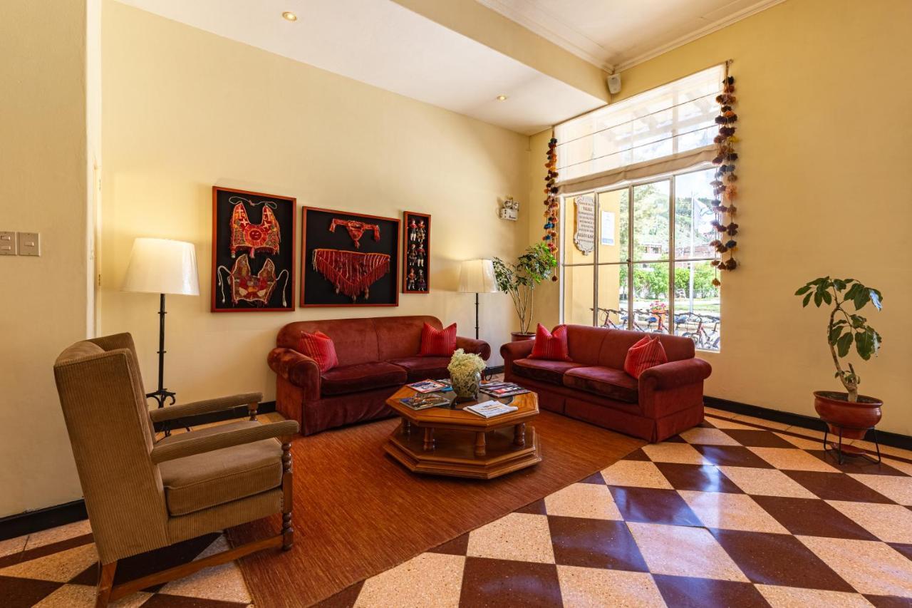 Lp Los Portales Hotel Тарма Экстерьер фото