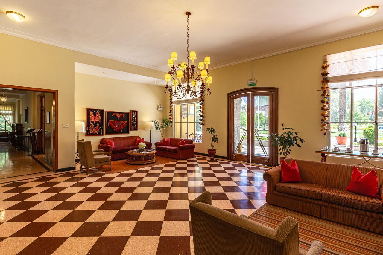 Lp Los Portales Hotel Тарма Экстерьер фото